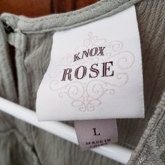 Sleeveless top - Picture 3 of 3